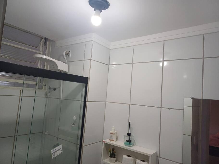 Apto Simples,3min Centro, 3 Min Da Unimed Com Wifi