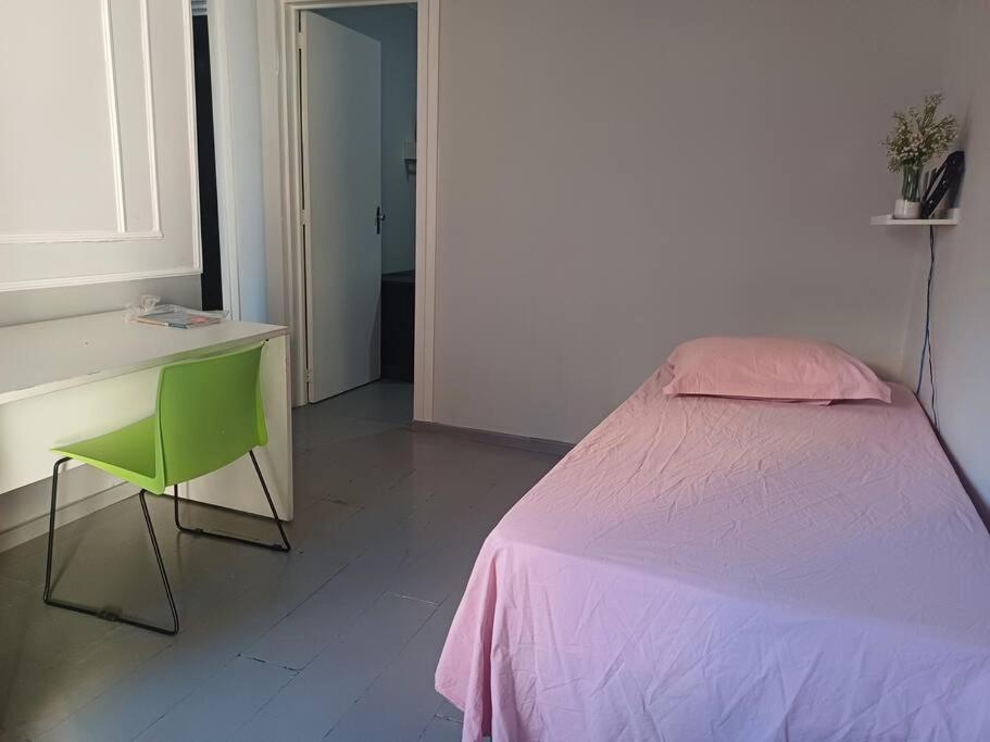 Apartment Apto Simples,3min Centro, 3 Min Da Unimed Com Wifi