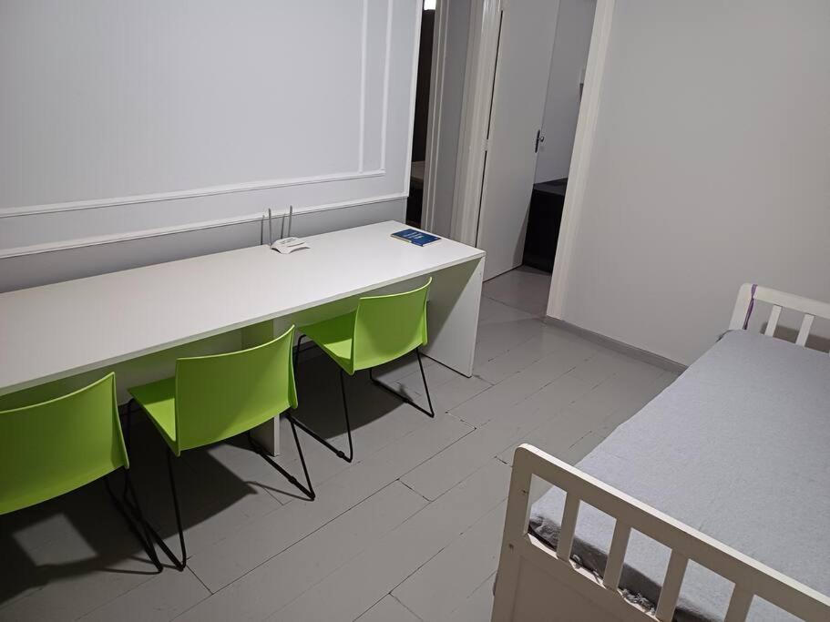 Apto Simples,3min Centro, 3 Min Da Unimed Com Wifi * Aracatuba (Sao Paulo)